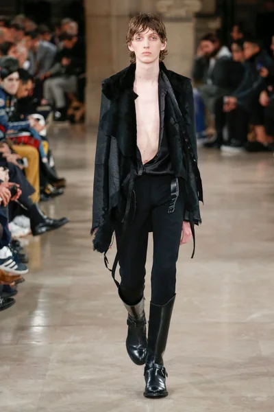 Look 35